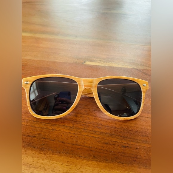 Sunglasses - Picture 2 of 4